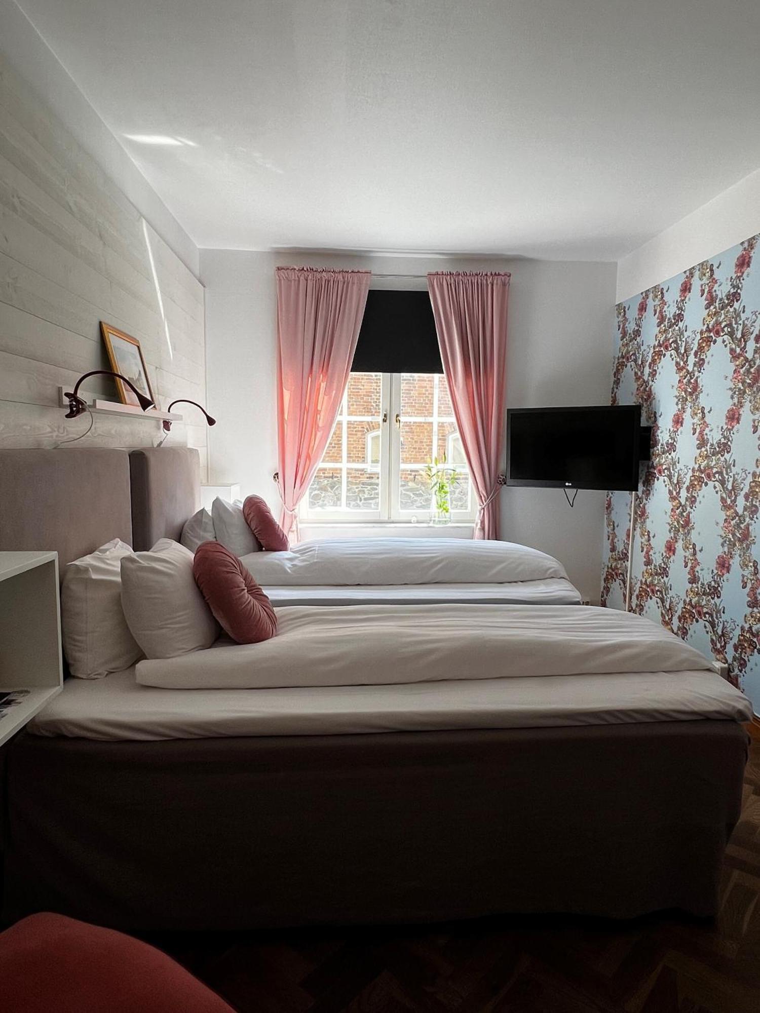 Hotell Dannegarden เทรลเลบอร์ก ภายนอก รูปภาพ